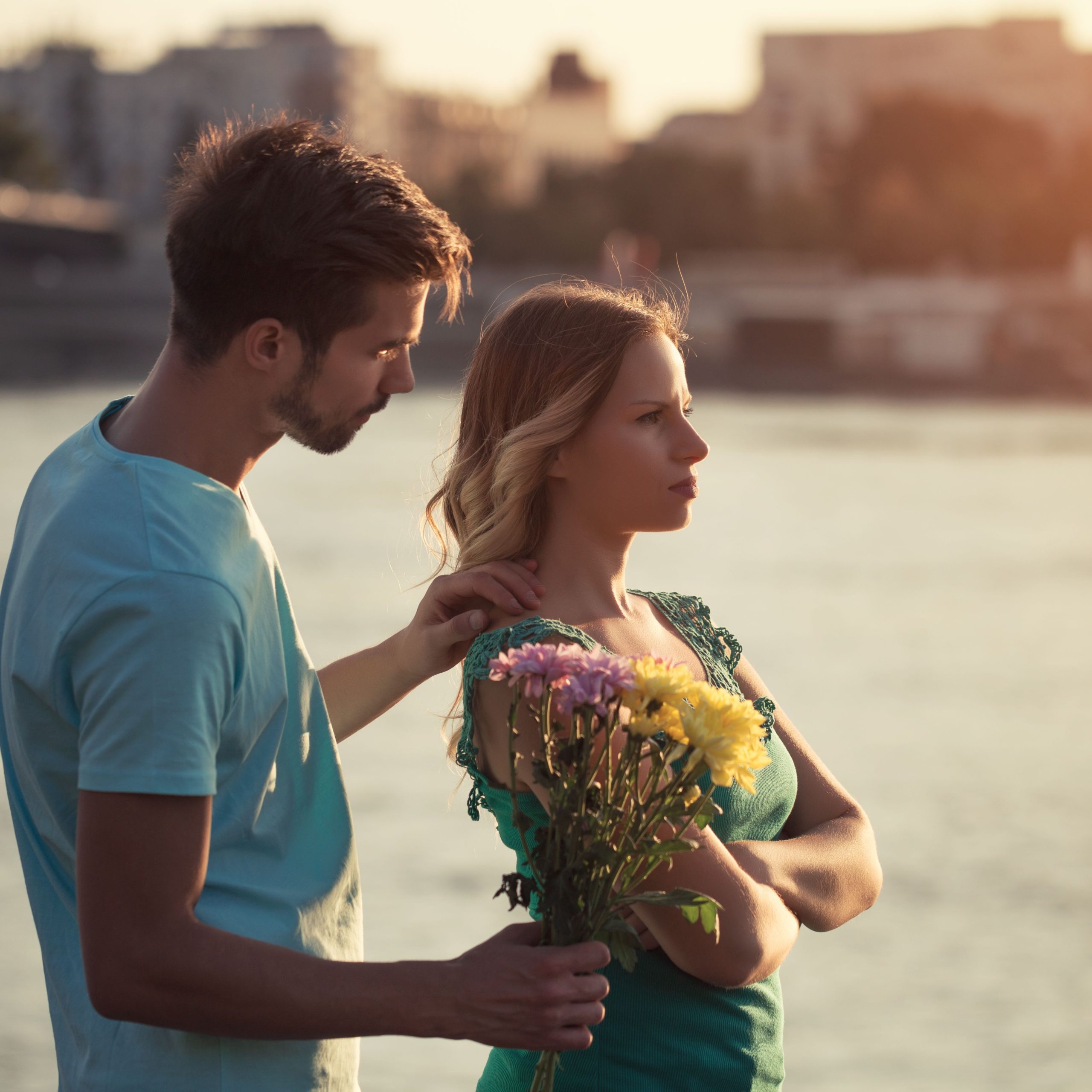 ¿Le pidió a una chica salir? Qué hacer si ella tiene pareja 1 ¿Le pidió a una chica salir? Qué hacer si ella tiene pareja